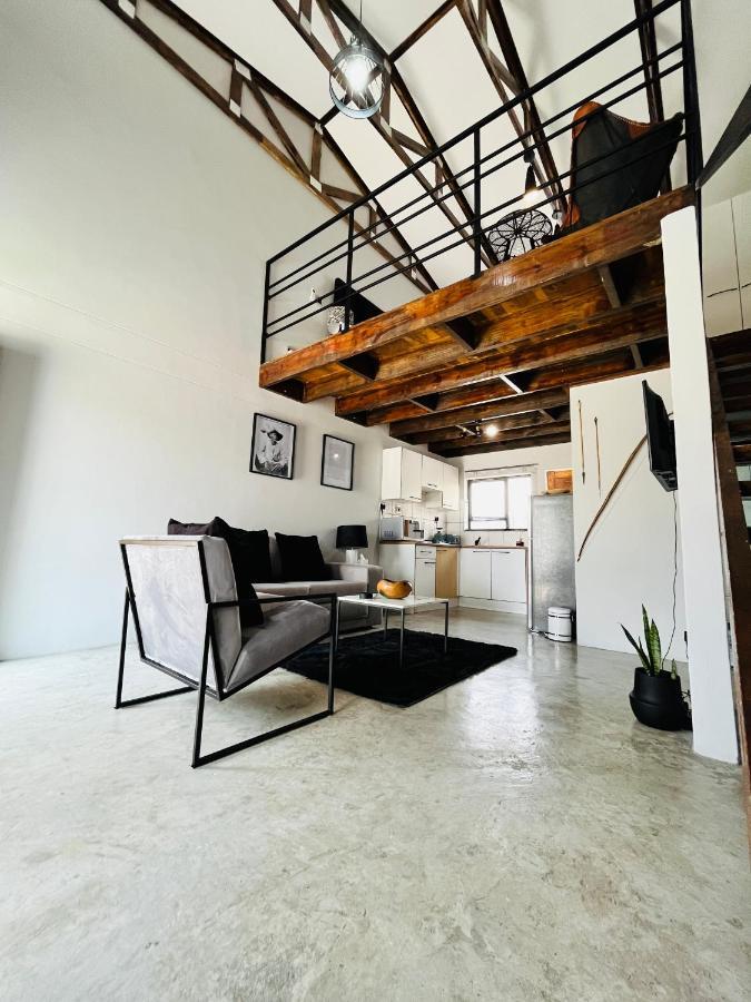 Kates Nest Guesthouse 오샤카티 외부 사진