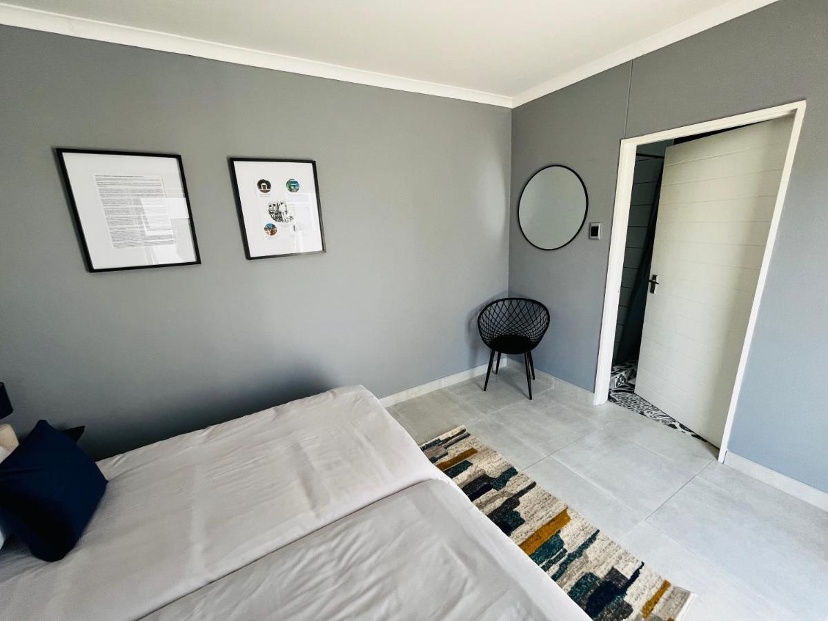 Kates Nest Guesthouse 오샤카티 외부 사진