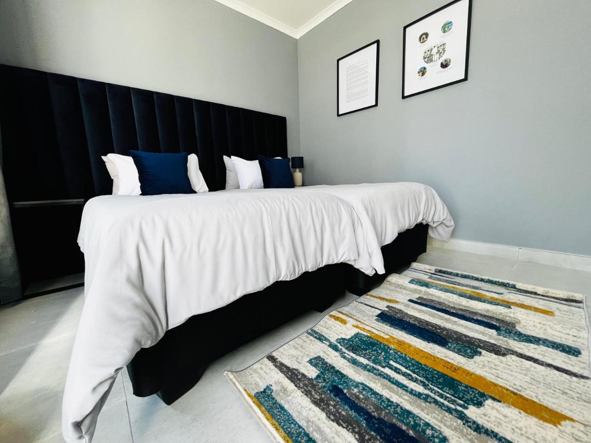 Kates Nest Guesthouse 오샤카티 외부 사진